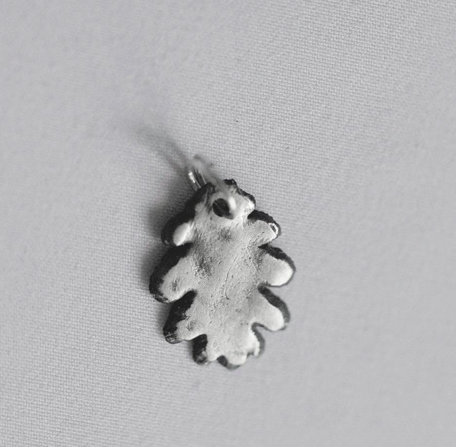 Silver Oak Leaf Pendant