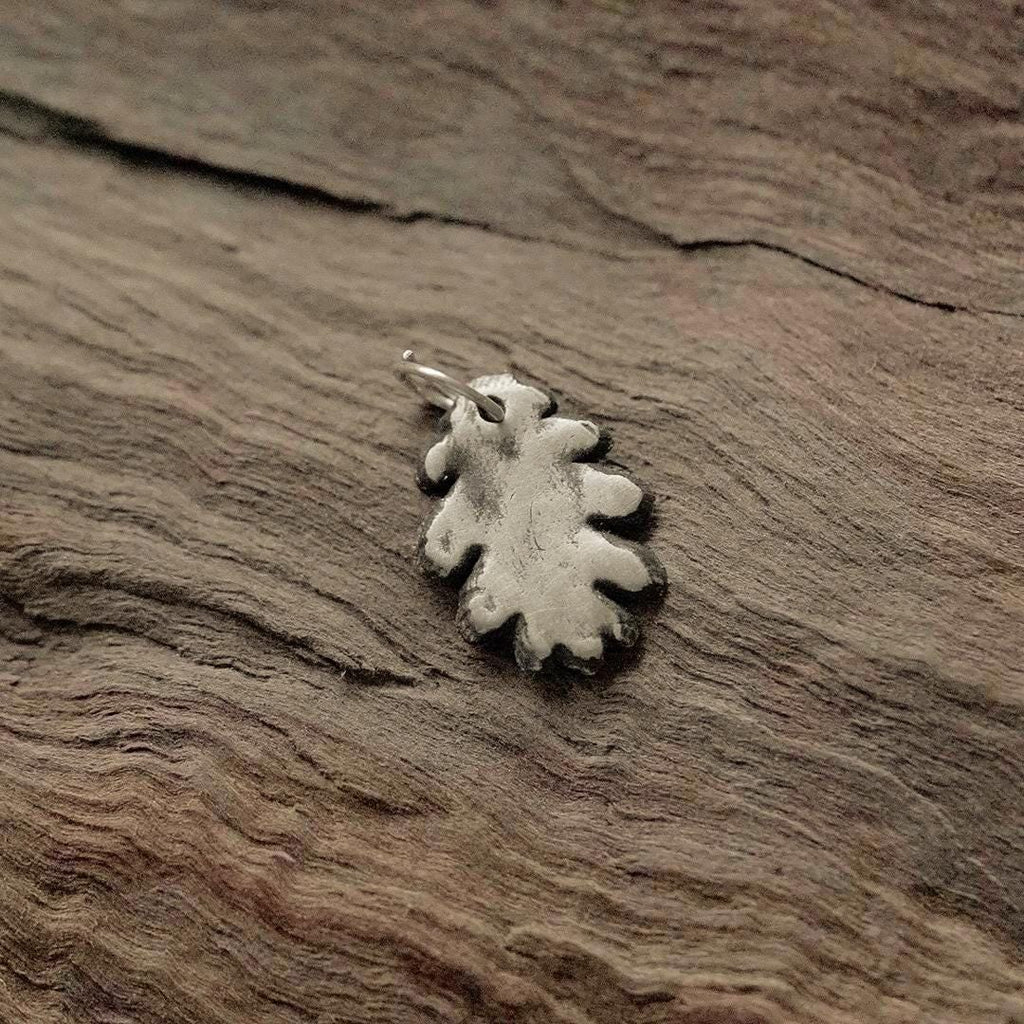 Silver Oak Leaf Pendant